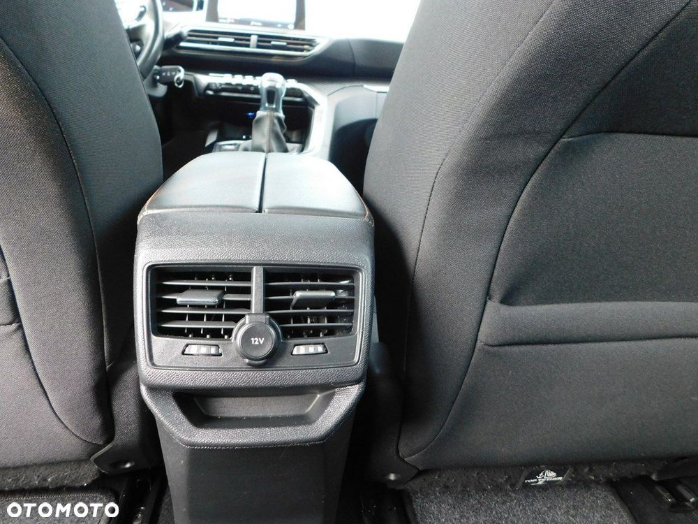 Peugeot 3008 1.5 BlueHDi Active S&S - 11