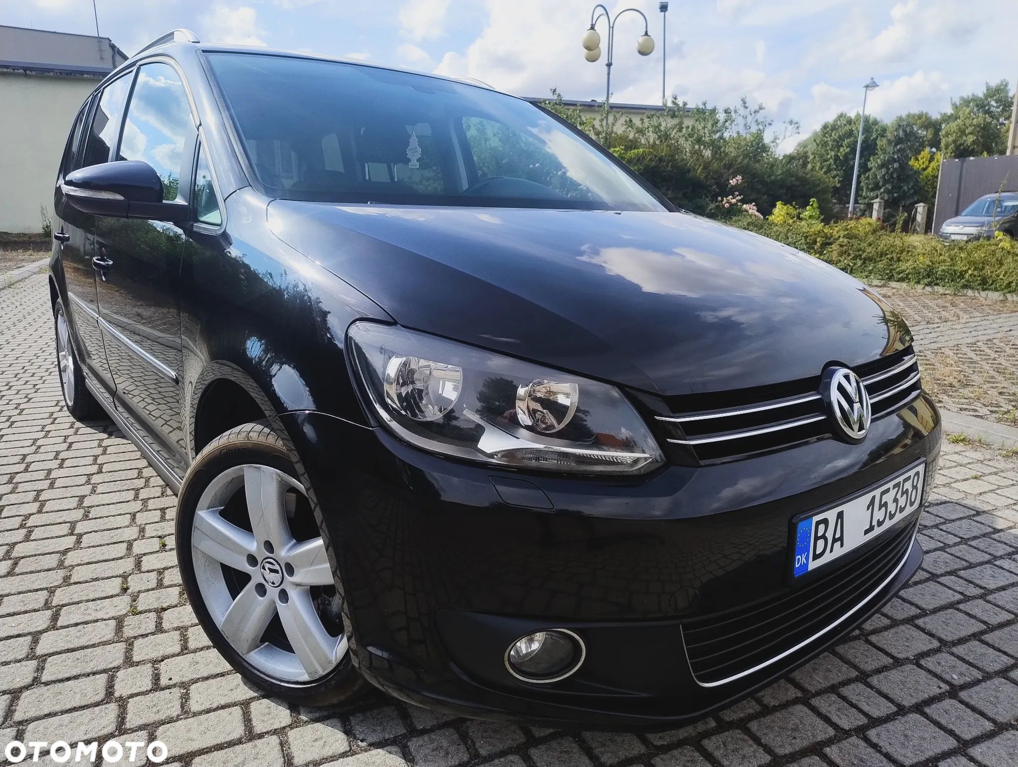 Volkswagen Touran 2.0 TDI DPF DSG Highline - 1