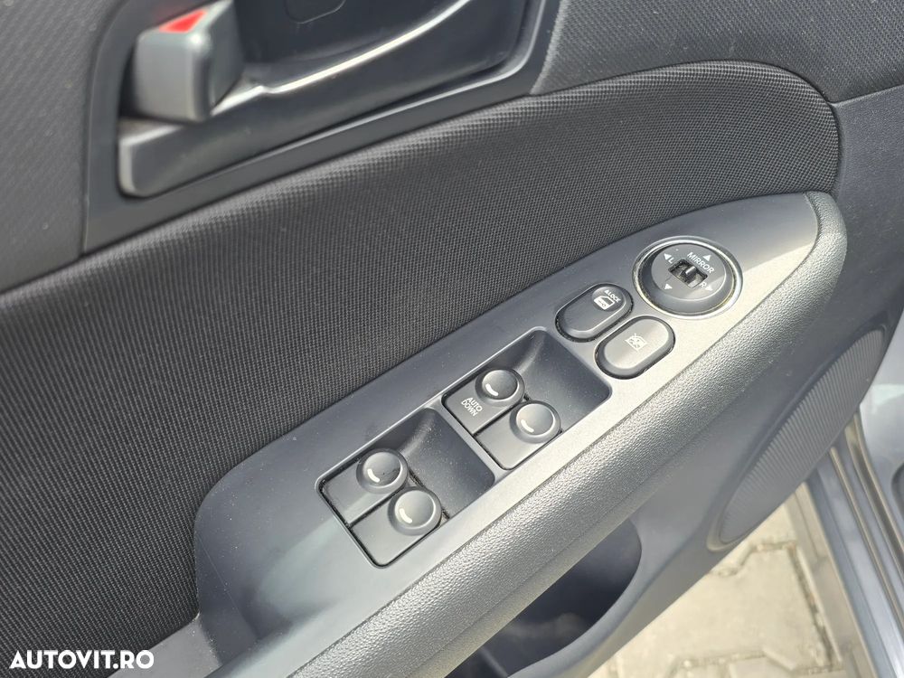 Hyundai i30 1.6 GL VM Comfort - 9