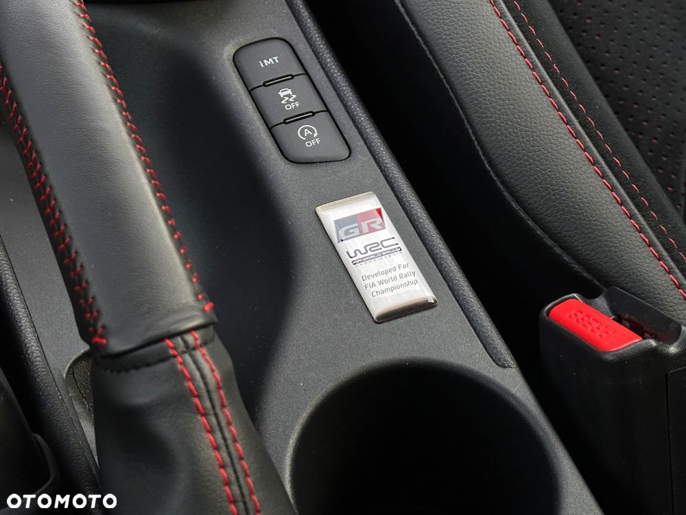 Toyota GR Yaris 1.6 Dynamic - 32