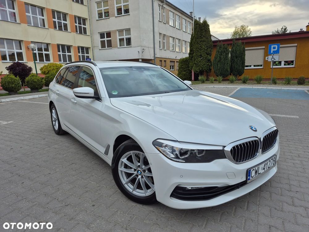 BMW Seria 5 520d xDrive Sport Line - 1