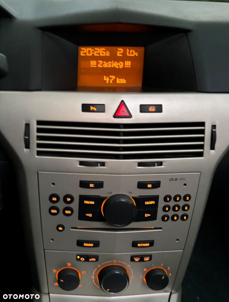 Opel Astra - 18