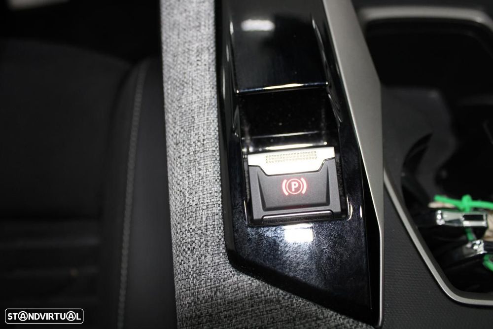 Peugeot E-3008 73 kWh GT - 21