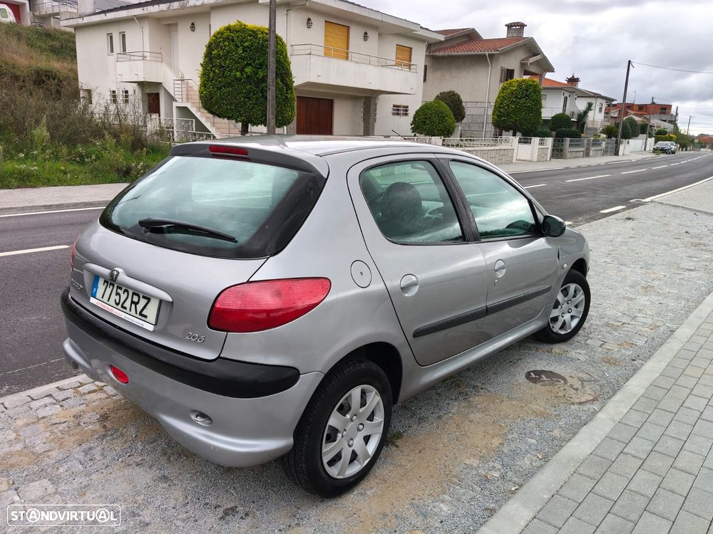 Peugeot 206 - 3