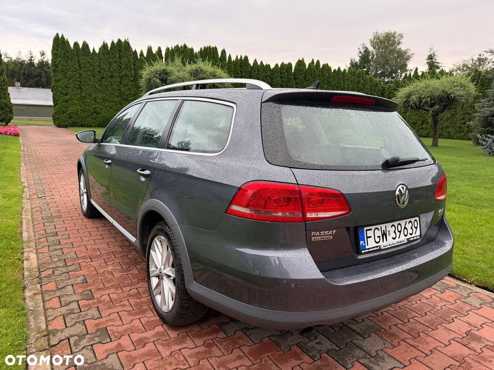 Volkswagen Passat Alltrack 2.0 TDI 4Motion DSG BlueMotion Tec - 13