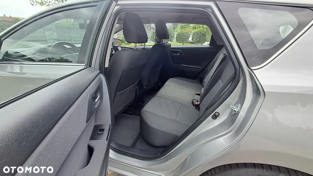 Toyota Auris - 6