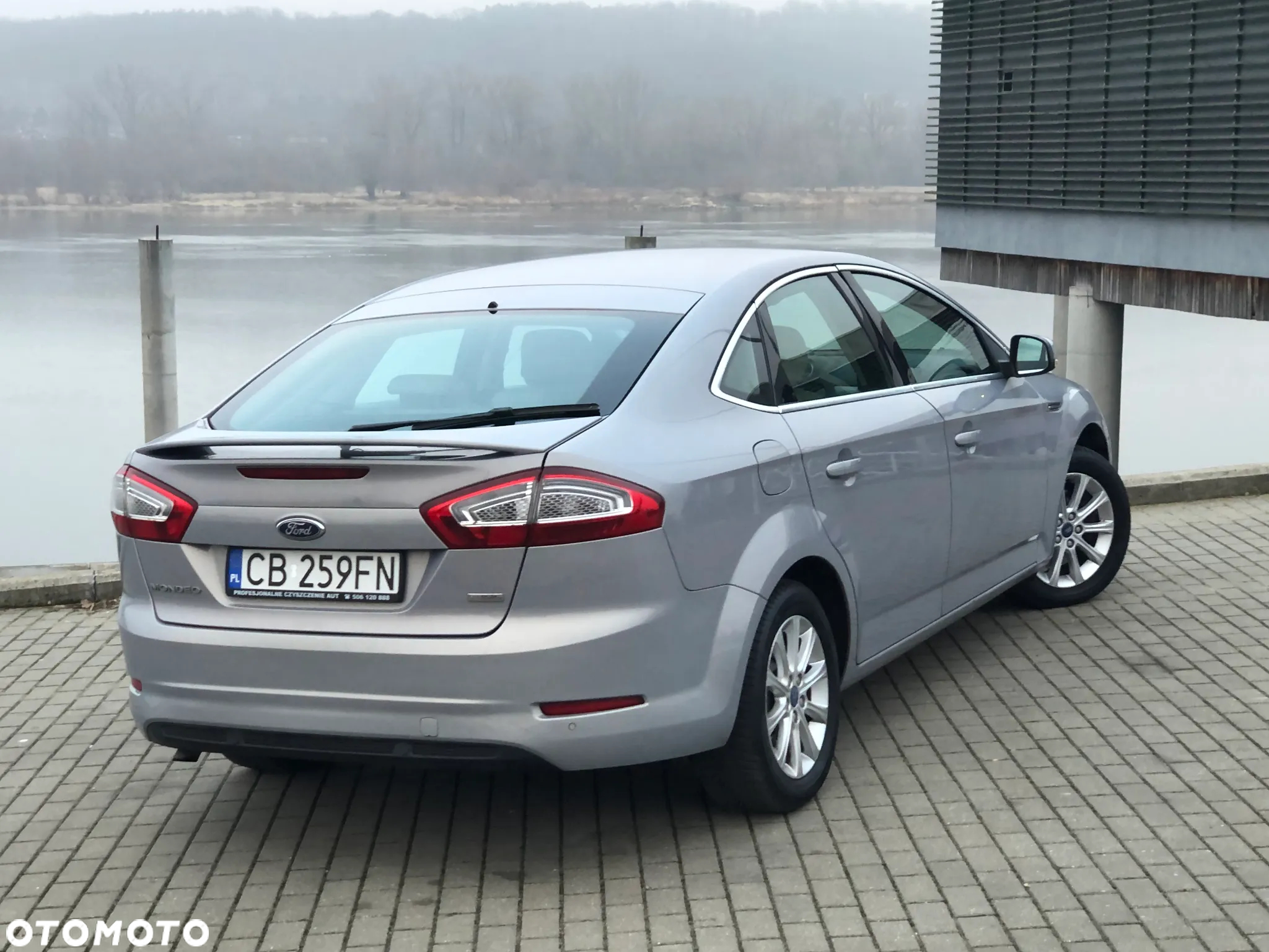 Ford Mondeo - 26