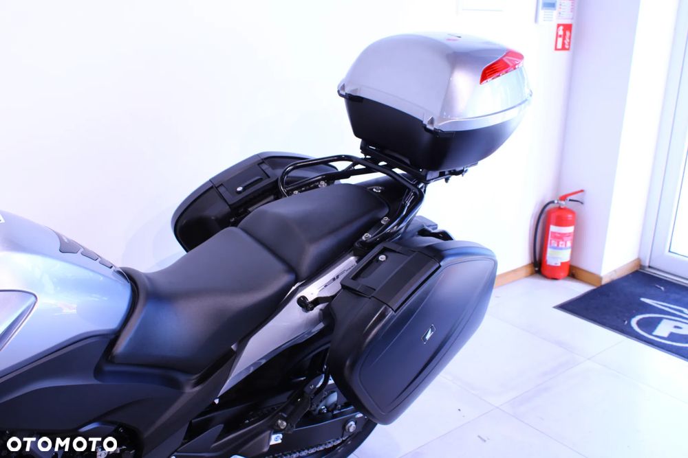 Honda CBF - 16