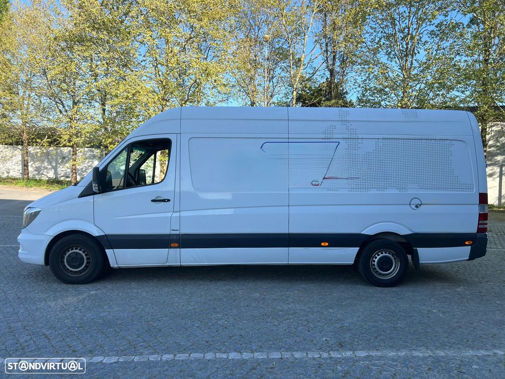 Mercedes-Benz Sprinter 319 - 13