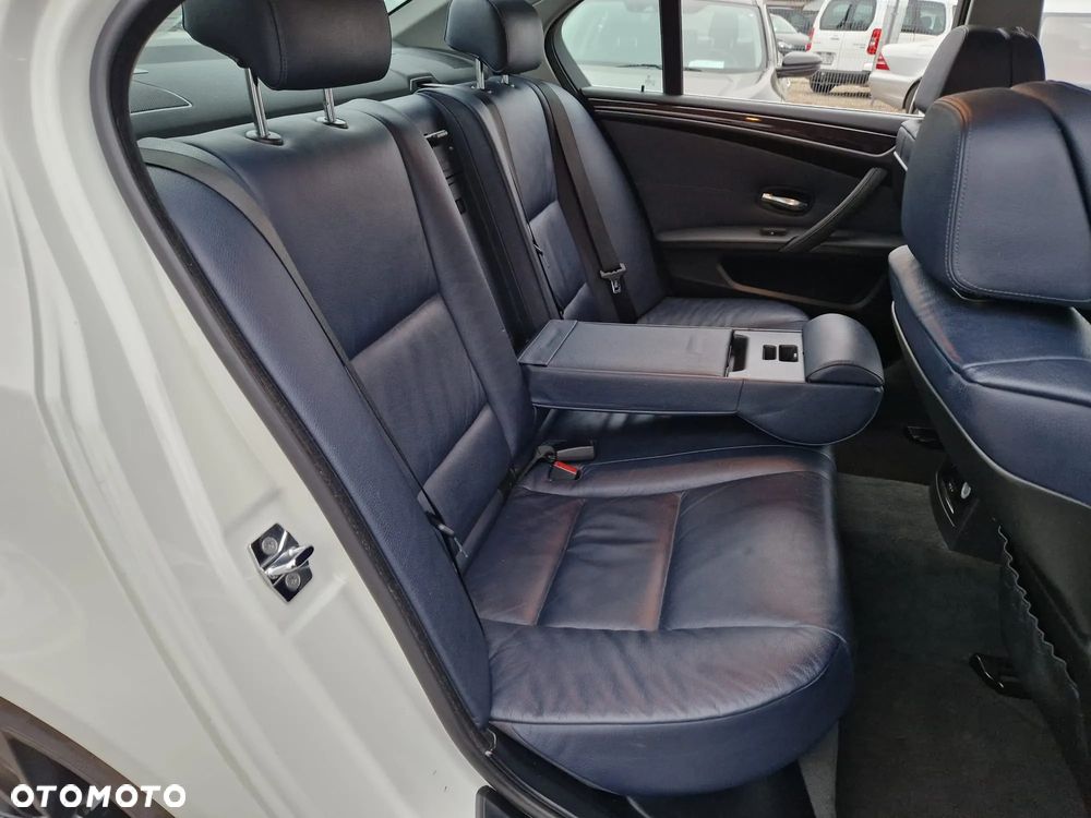 BMW Seria 5 - 30