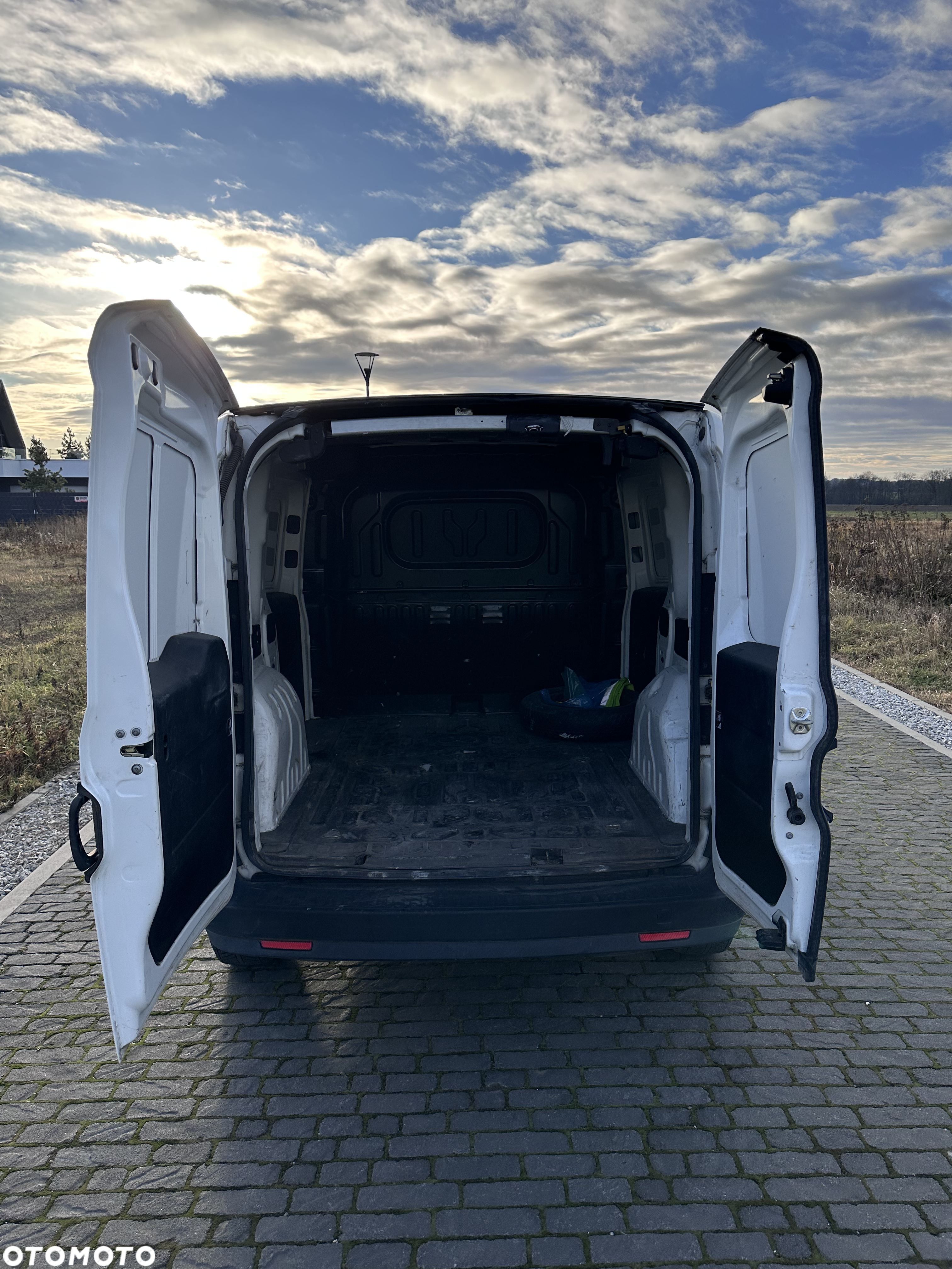 Fiat Doblo - 8
