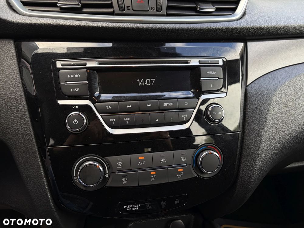 Nissan Qashqai 1.2 DIG-T N-Connecta - 26