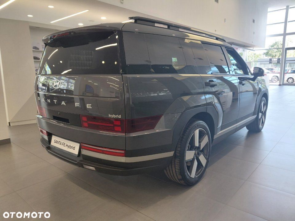 Hyundai Santa Fe - 3