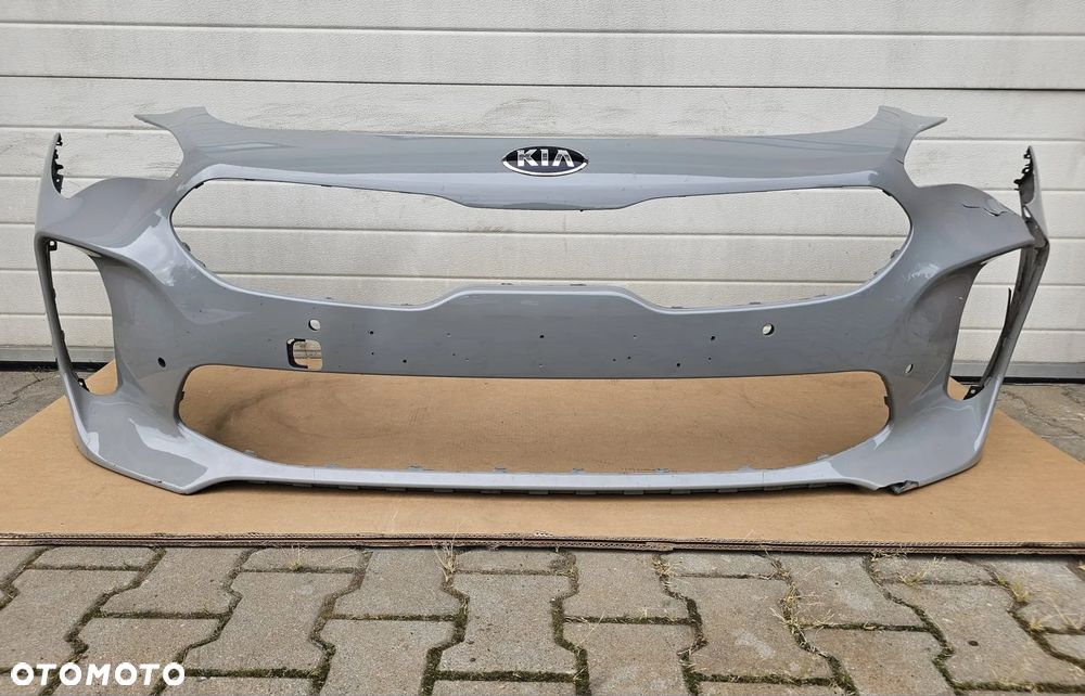 Zderzak przód przedni Kia Stinger 86511j5600 - uszkodzony