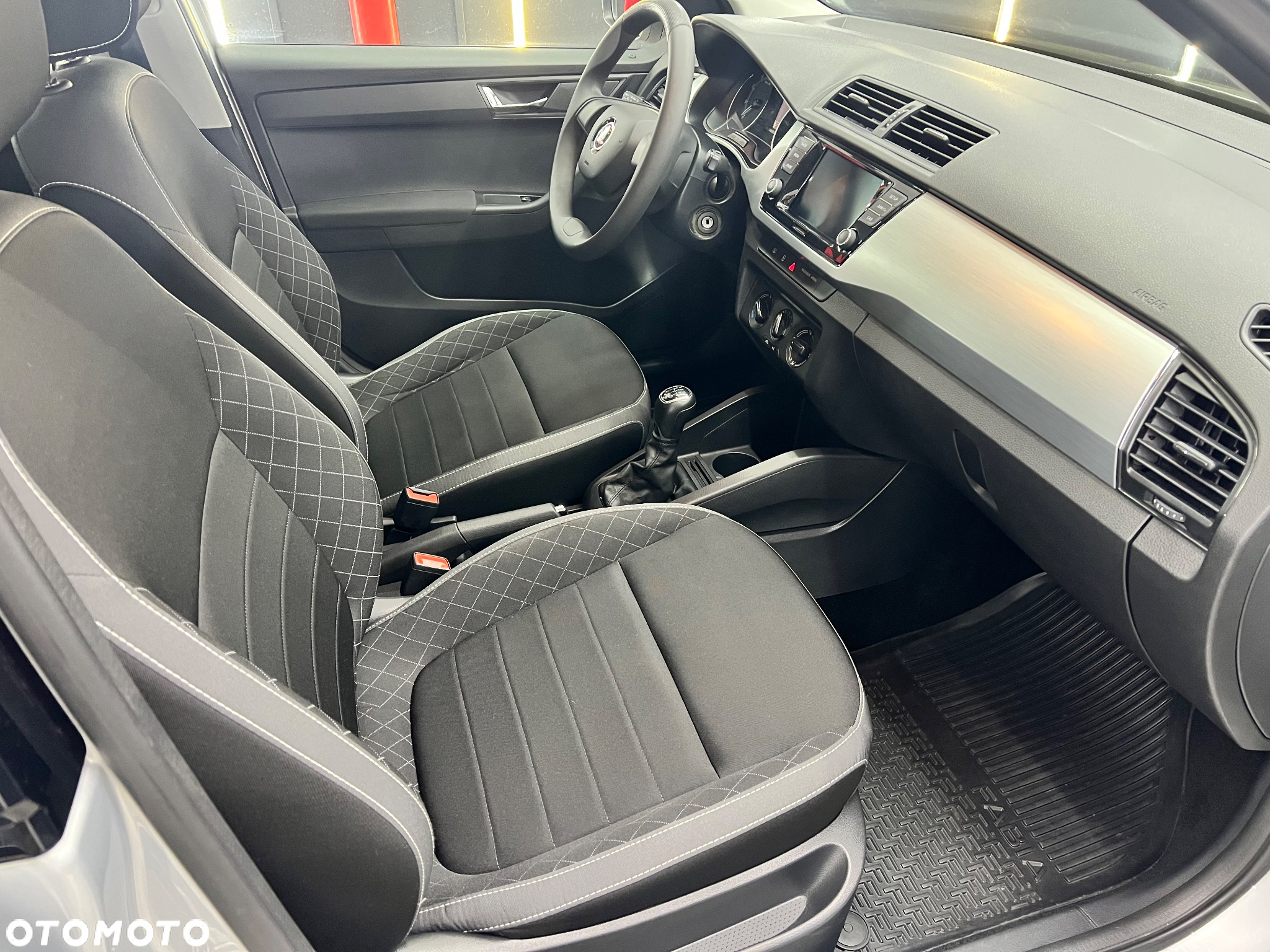 Skoda Fabia 1.0 Ambition - 19