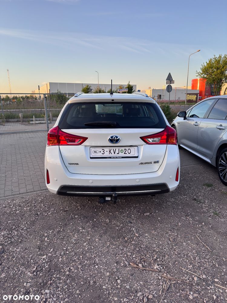 Toyota Auris 1.8 HSD Luna - 4