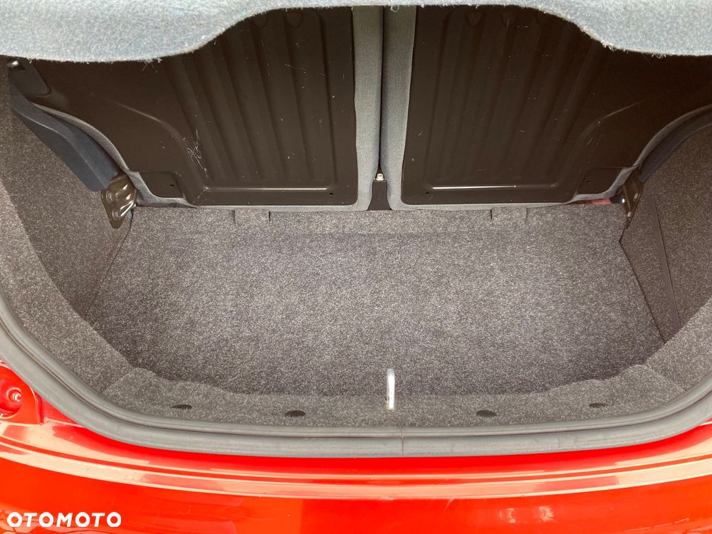 Ford KA 1.2 Titanium EU5 - 19
