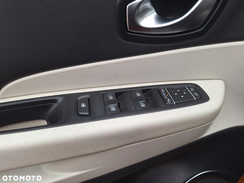 Renault Captur - 22