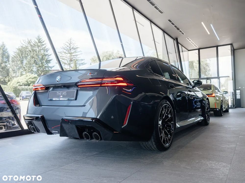 BMW M5 xDrive - 4
