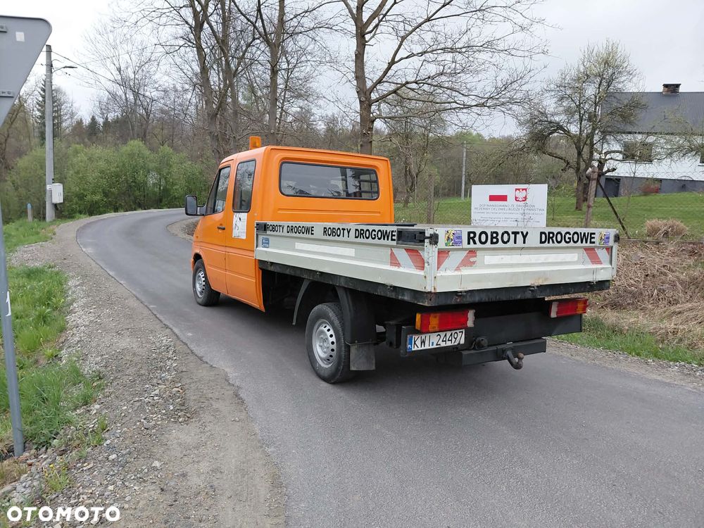 Mercedes-Benz 308 - 3