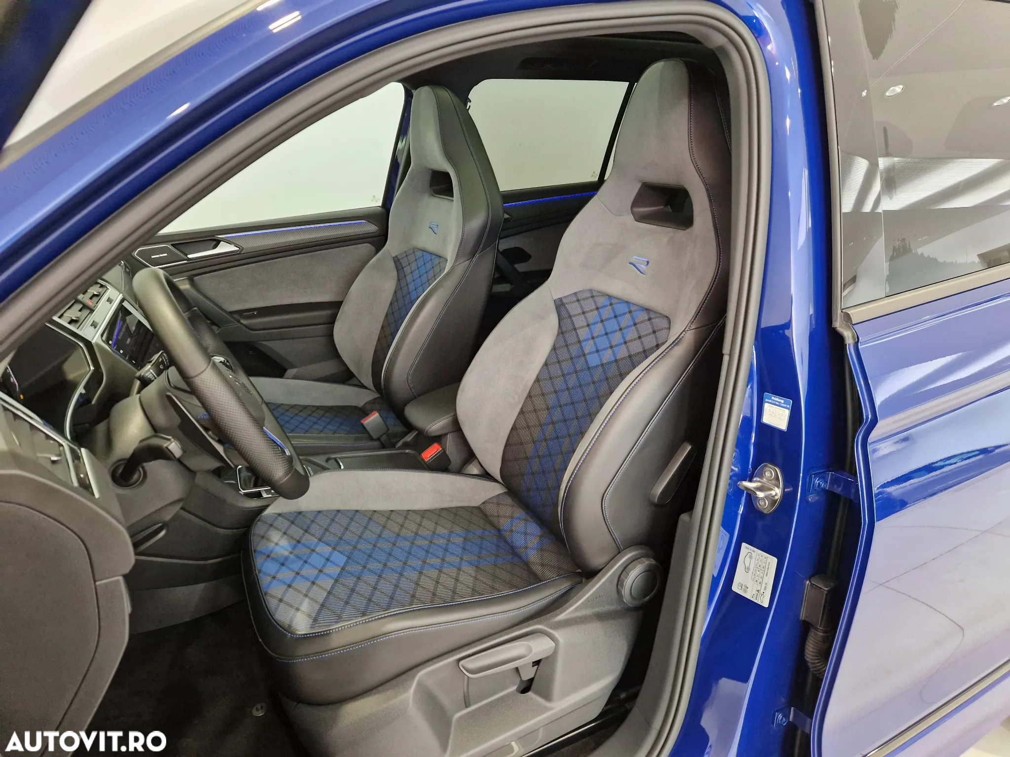 Volkswagen Tiguan 2.0 TSI OPF DSG 4Motion R - 11