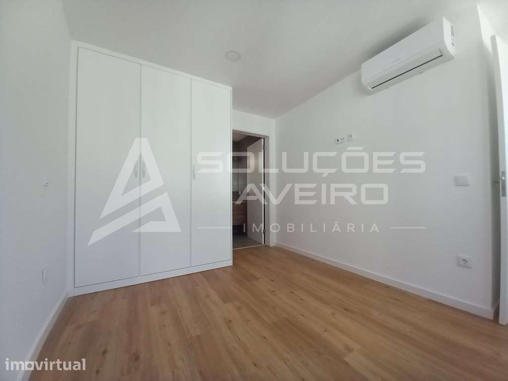 Excelente Apartamento T2 Duplex Novo no Coração da Cidade de Aveiro! - Grande imagem: 3/13
