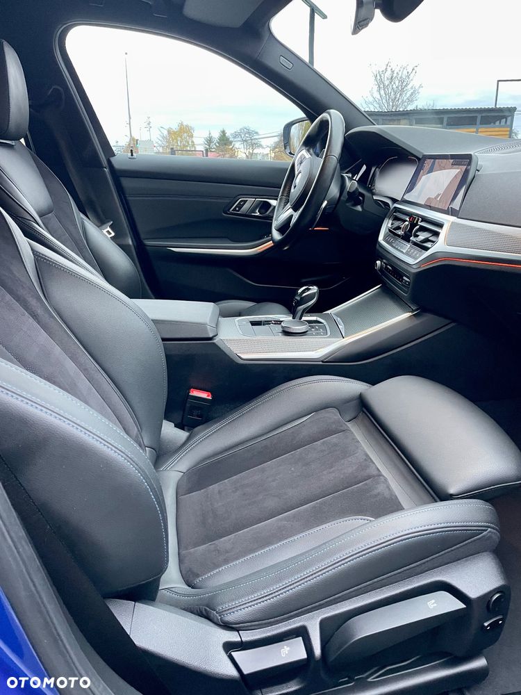 BMW Seria 3 320d M Sport - 21