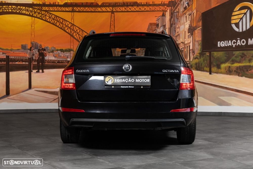 Skoda Octavia Break 1.6 TDi Ambition DSG - 3