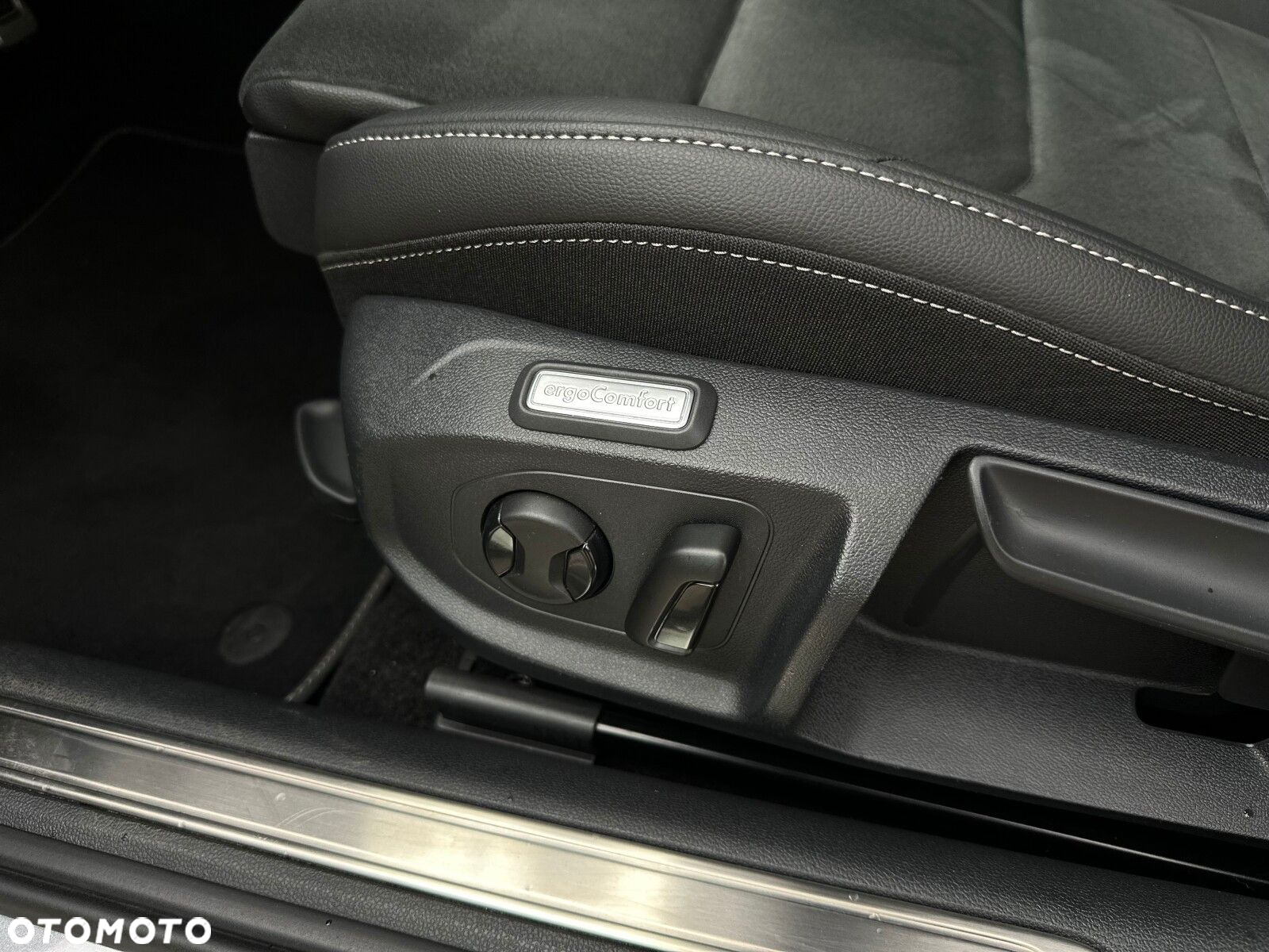 Volkswagen Arteon 2.0 TSI R-Line DSG - 11