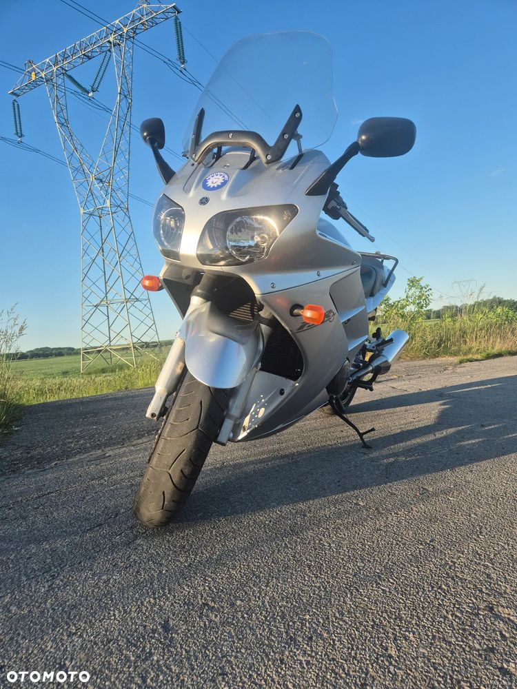 Yamaha FJR - 3