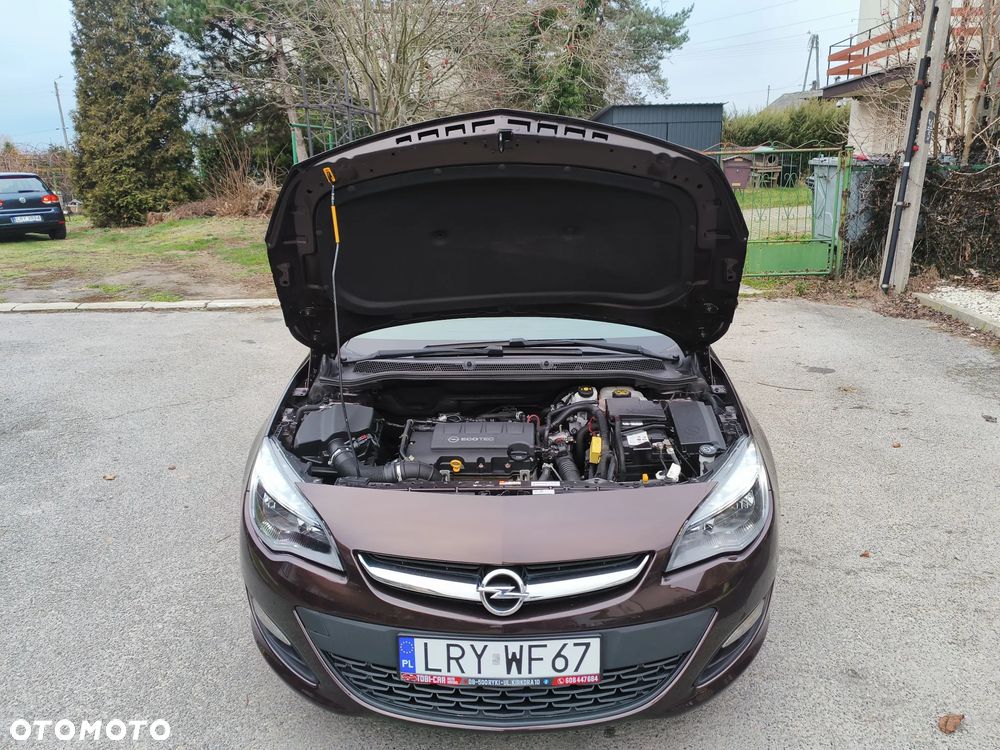 Opel Astra 1.4 T Cosmo S&S - 25