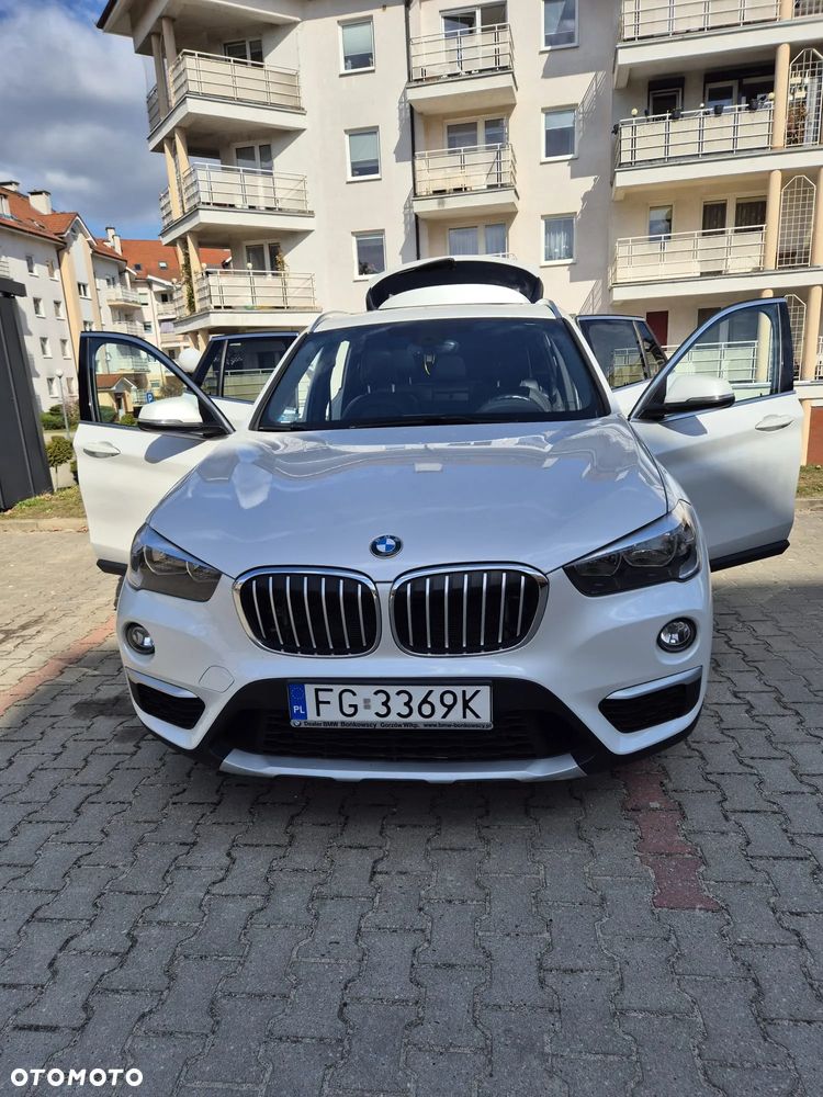 BMW X1 xDrive28i Sport Line - 5