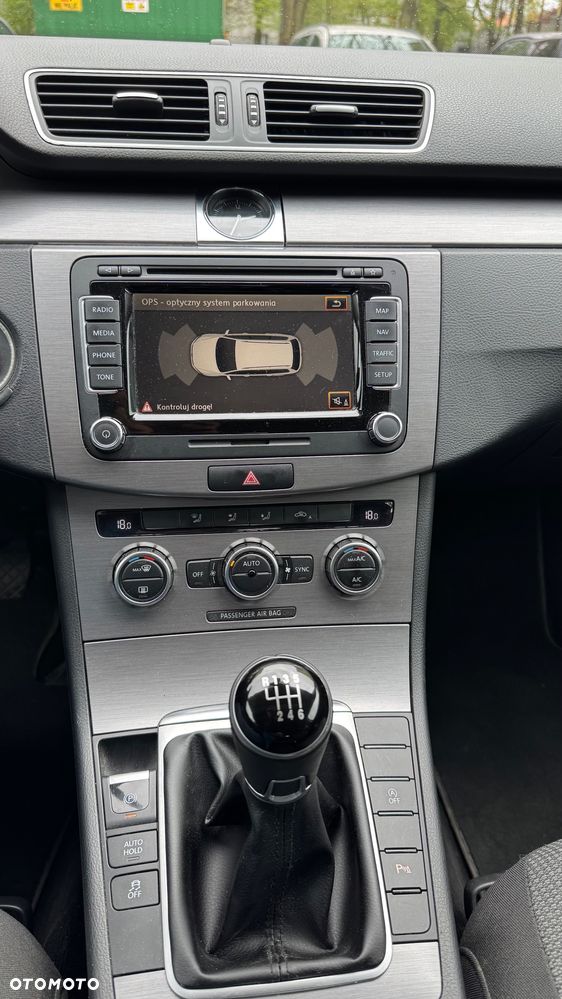 Volkswagen Passat 2.0 TDI BlueMotion Technology Comfortline - 7