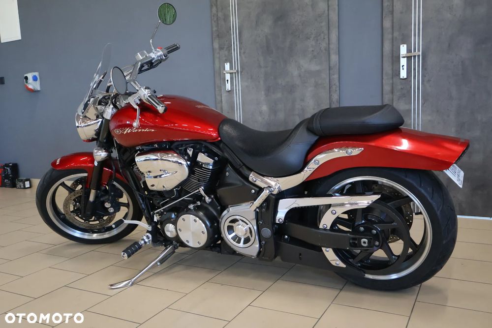 Yamaha XV - 24