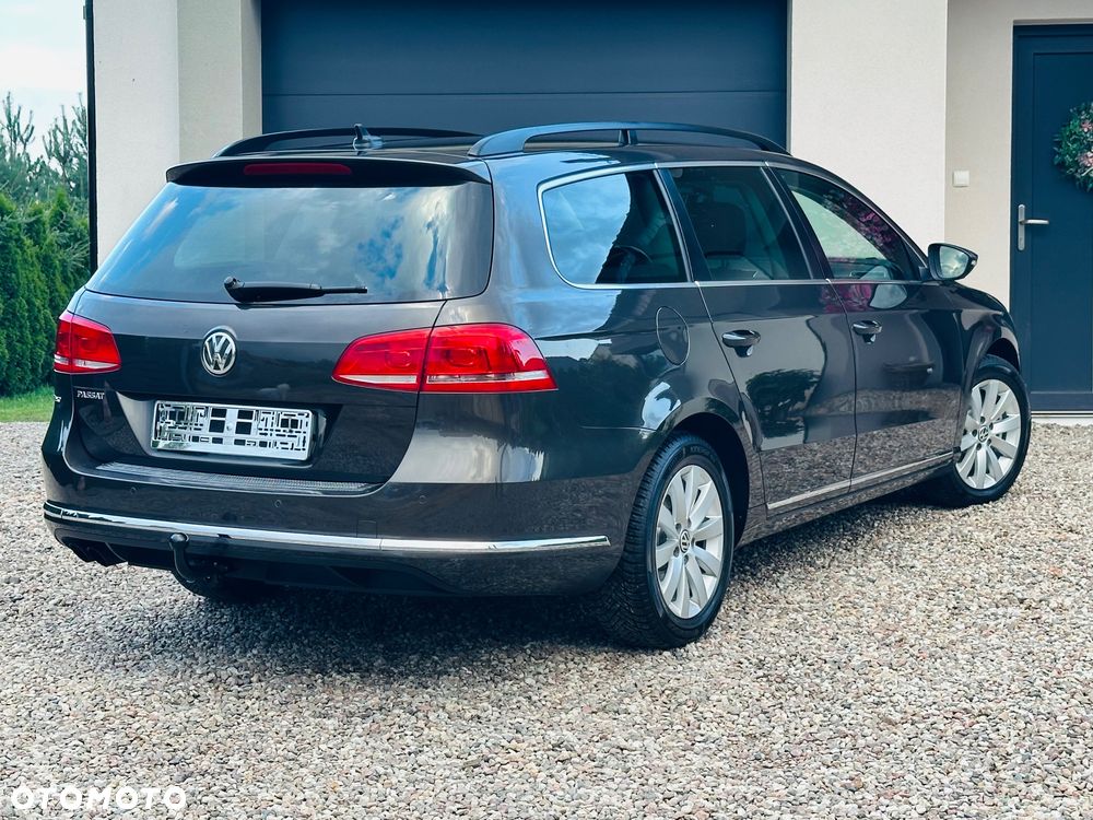 Volkswagen Passat 2.0 TDI DSG Highline - 17