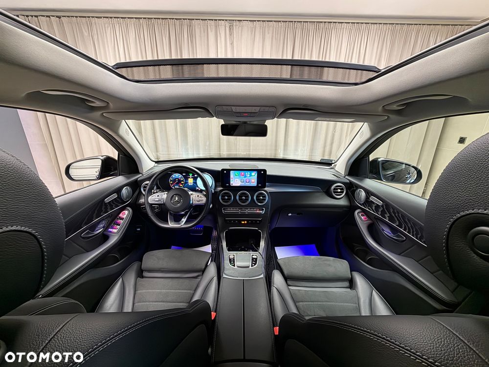 Mercedes-Benz GLC 200 4Matic 9G-TRONIC AMG Line Plus - 9