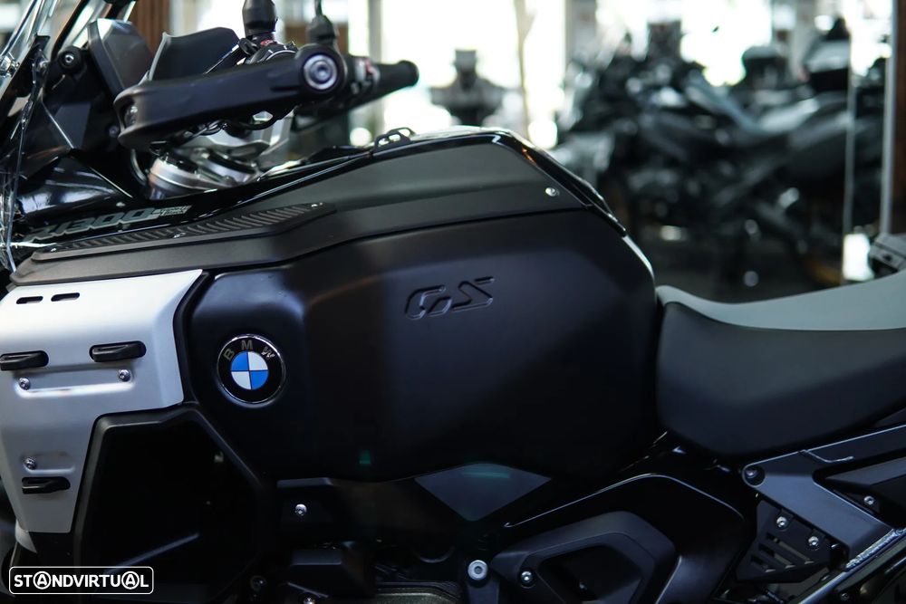 BMW R 1300 GS Adventure TRIPLE BLACK / Rebaixada - 34
