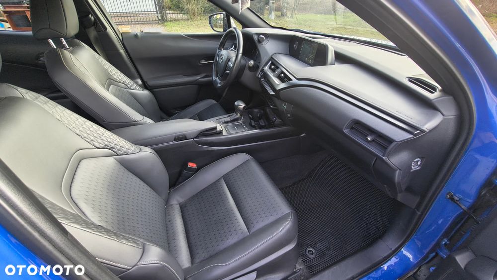 Lexus UX 250h GPF F Impression 2WD - 3