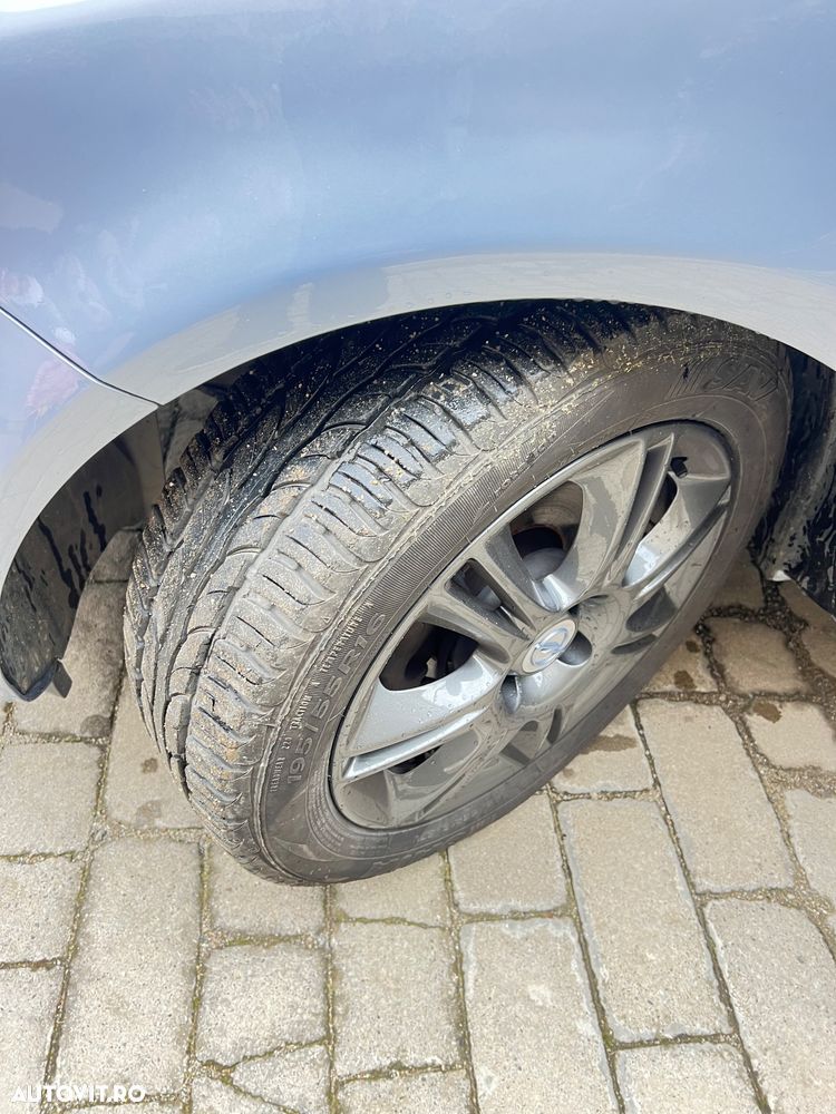 Opel Corsa 1.2i Easytronic Essentia - 9