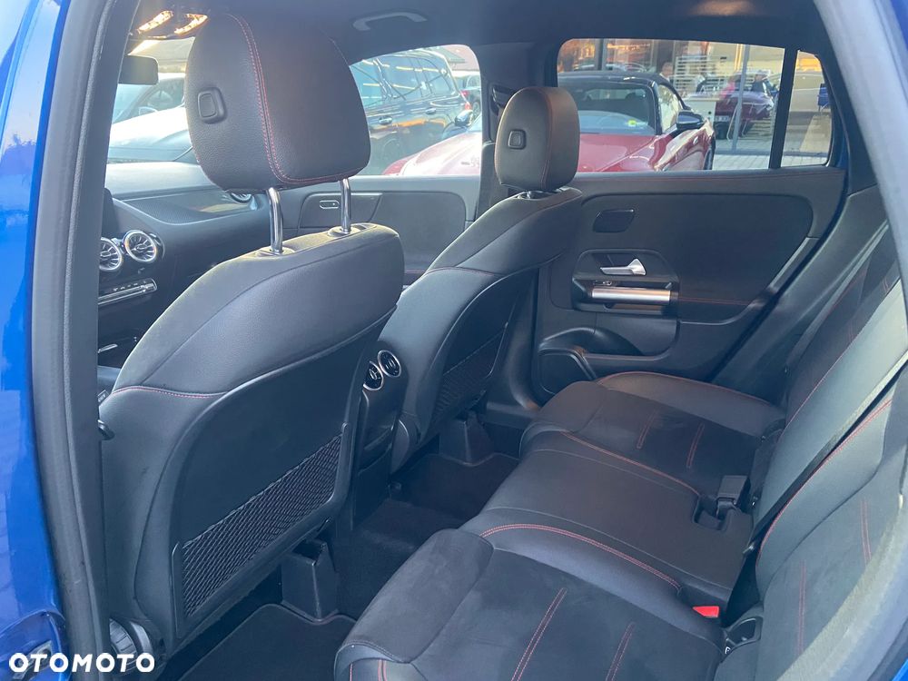 Mercedes-Benz GLA 200 AMG Line - 8