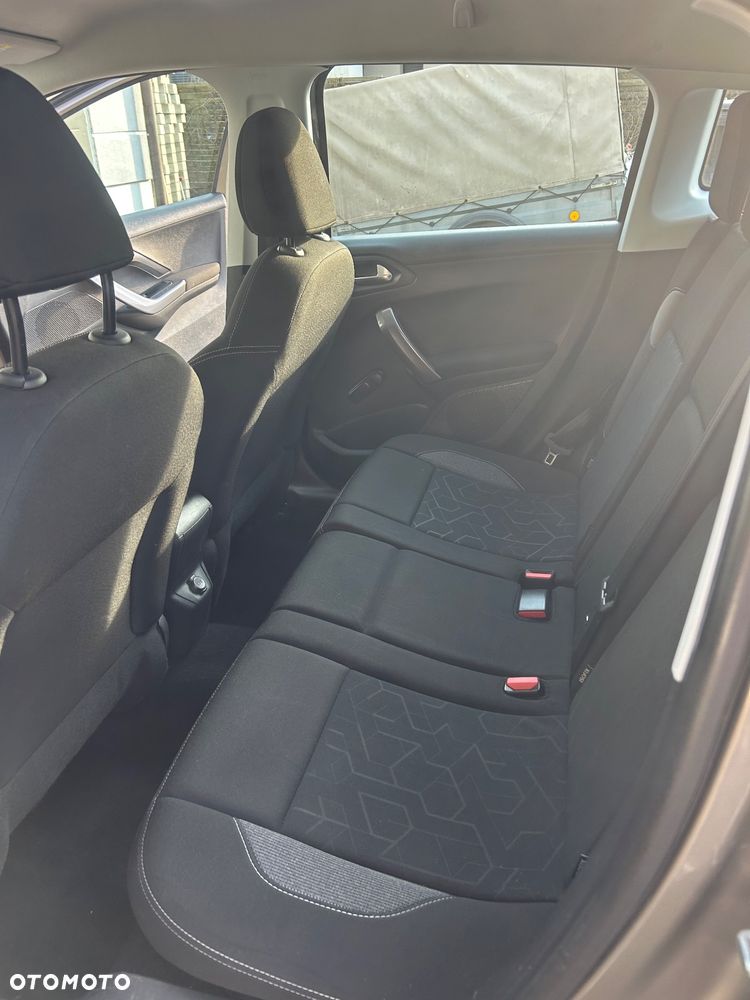 Peugeot 2008 1.2 Pure Tech Access EU6 - 14