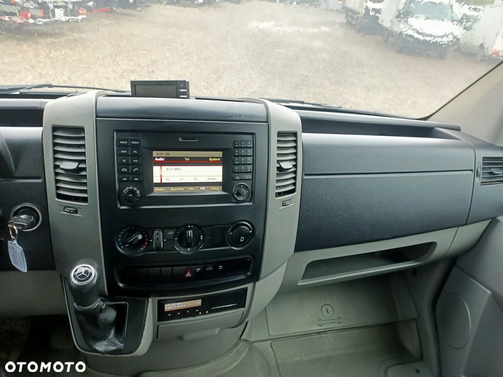 Mercedes-Benz Sprinter 516 Kontener Winda Klima Boczne Drzwi - 18