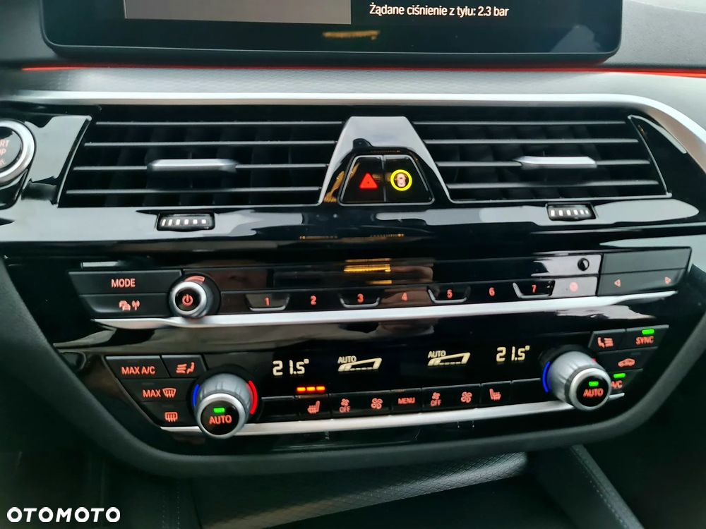 BMW Seria 5 520d xDrive M Sport sport - 24