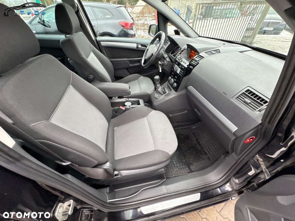 Opel Zafira 1.8 Cosmo - 20