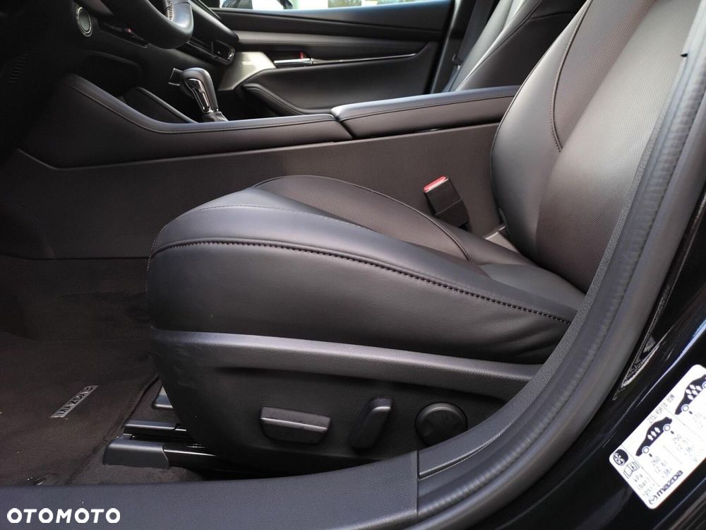 Mazda 3 2.0 mHEV AWD Takumi - 30