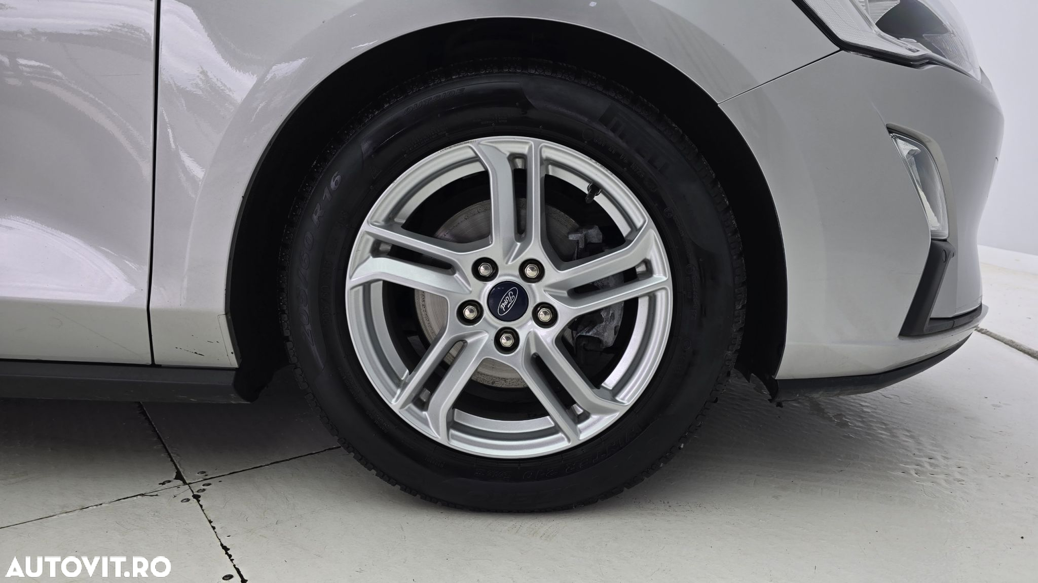 Ford Focus - 23