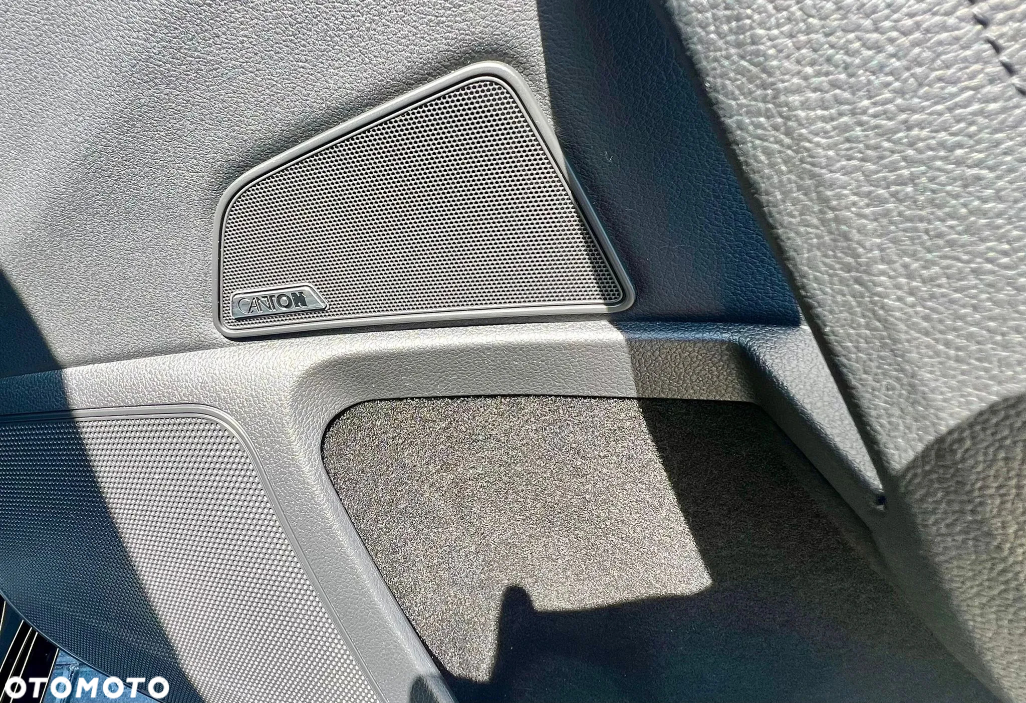 Skoda Superb 2.0 TDI L&K DSG - 29
