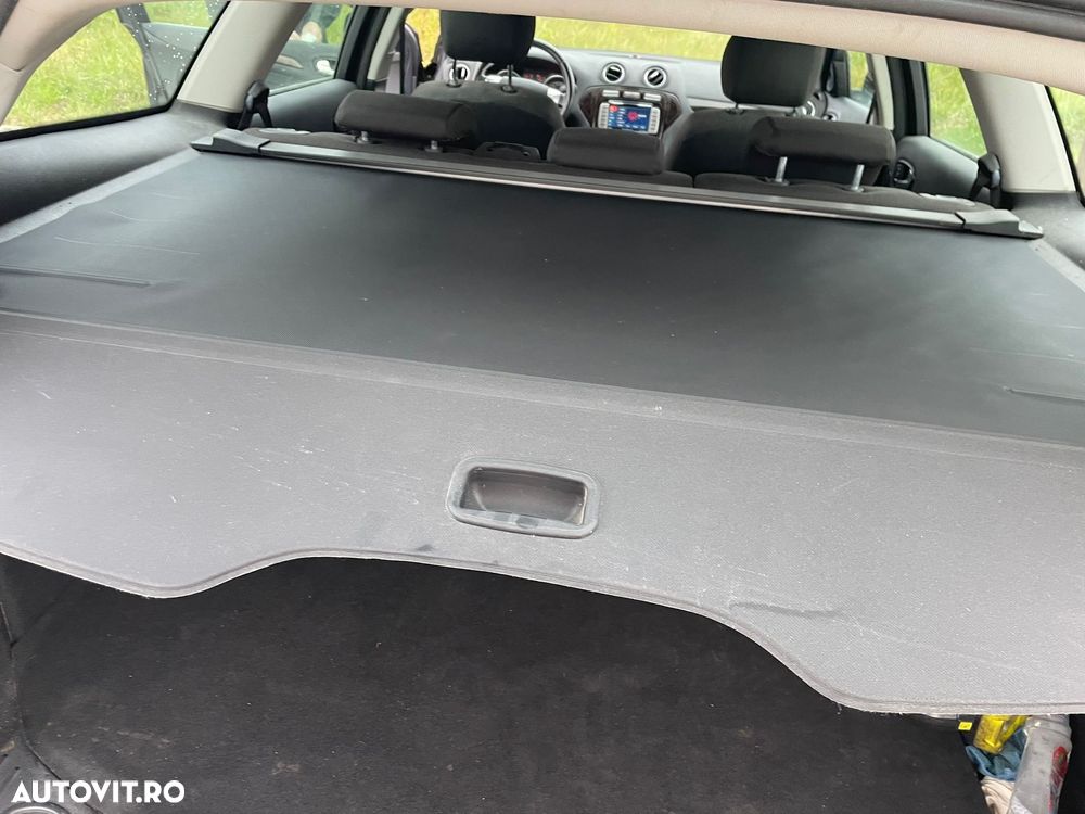 Ford Mondeo 2.0 TDCI Ghia - 17