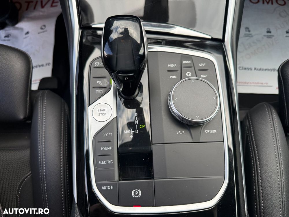 BMW Seria 3 330e AT PHEV - 24