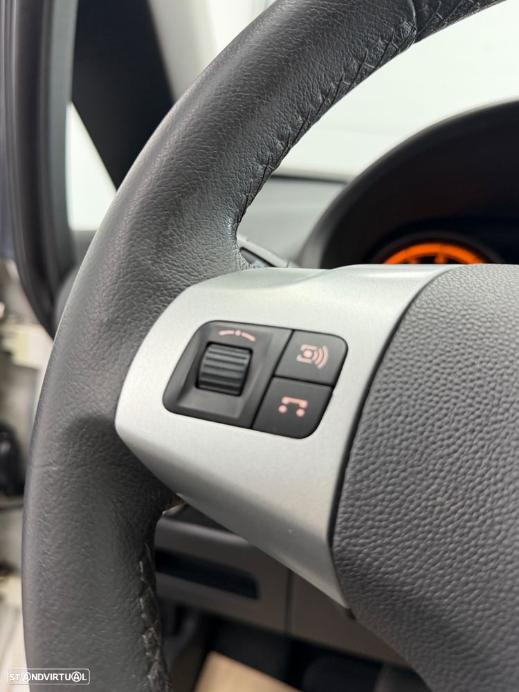 Opel Corsa 1.2 Cosmo Easytronic - 14